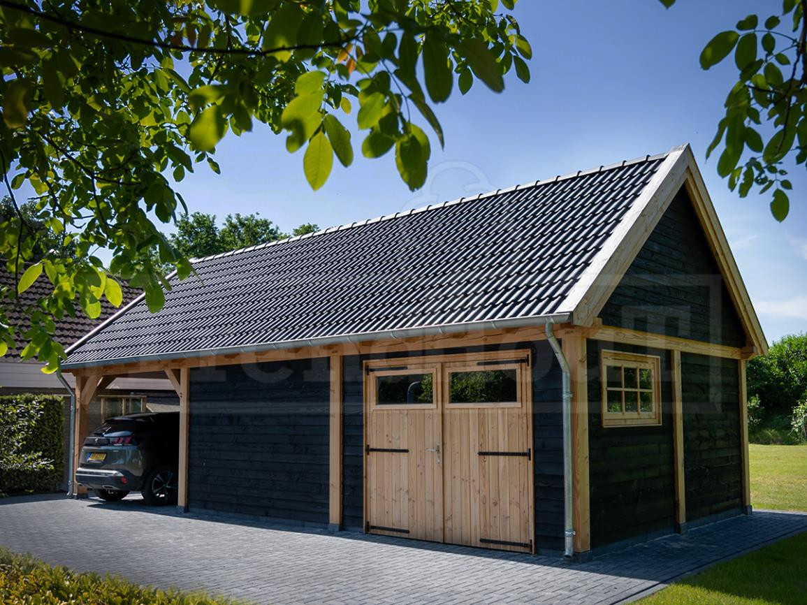 Zadeldak-XXL-grote-douglas-houten-schuur-garage-met-overkapping-en-carport-Trendhout-5m