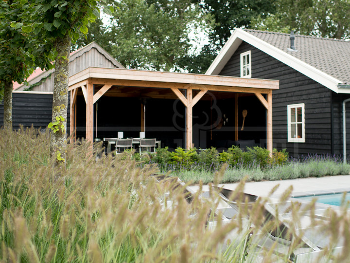 bouwpakket-douglas-houten-overkapping-poolhouse-bij-zwembad-Trendhout-modern-overkapping-Refter-6000x4000